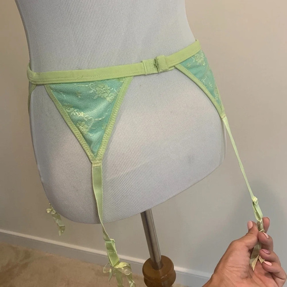 WOMEN’S lingerie Garters light green lime color Sz L/XL - Picture 7 of 9
